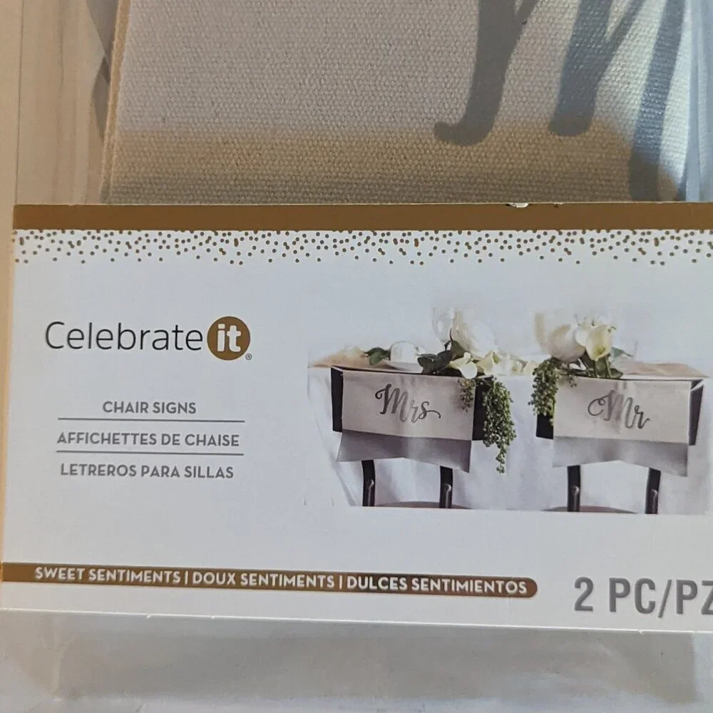 NWT Rustic Celebrate It 'Mr Mrs' Chair Signs Farmhouse Wedding Reception Party